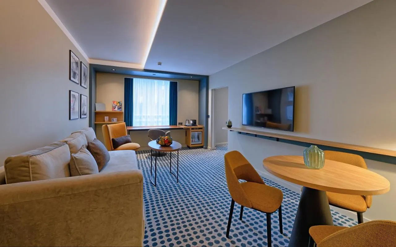 Novotel Luxembourg Kirchberg 4*,