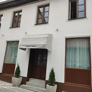 Cross Street 4 Словения